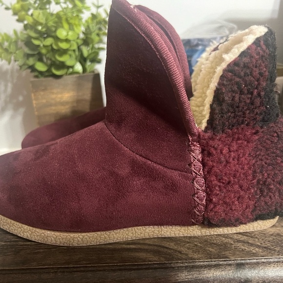 Rockport NWT Women's Veda Slipper Boot - Picture 2 of 16